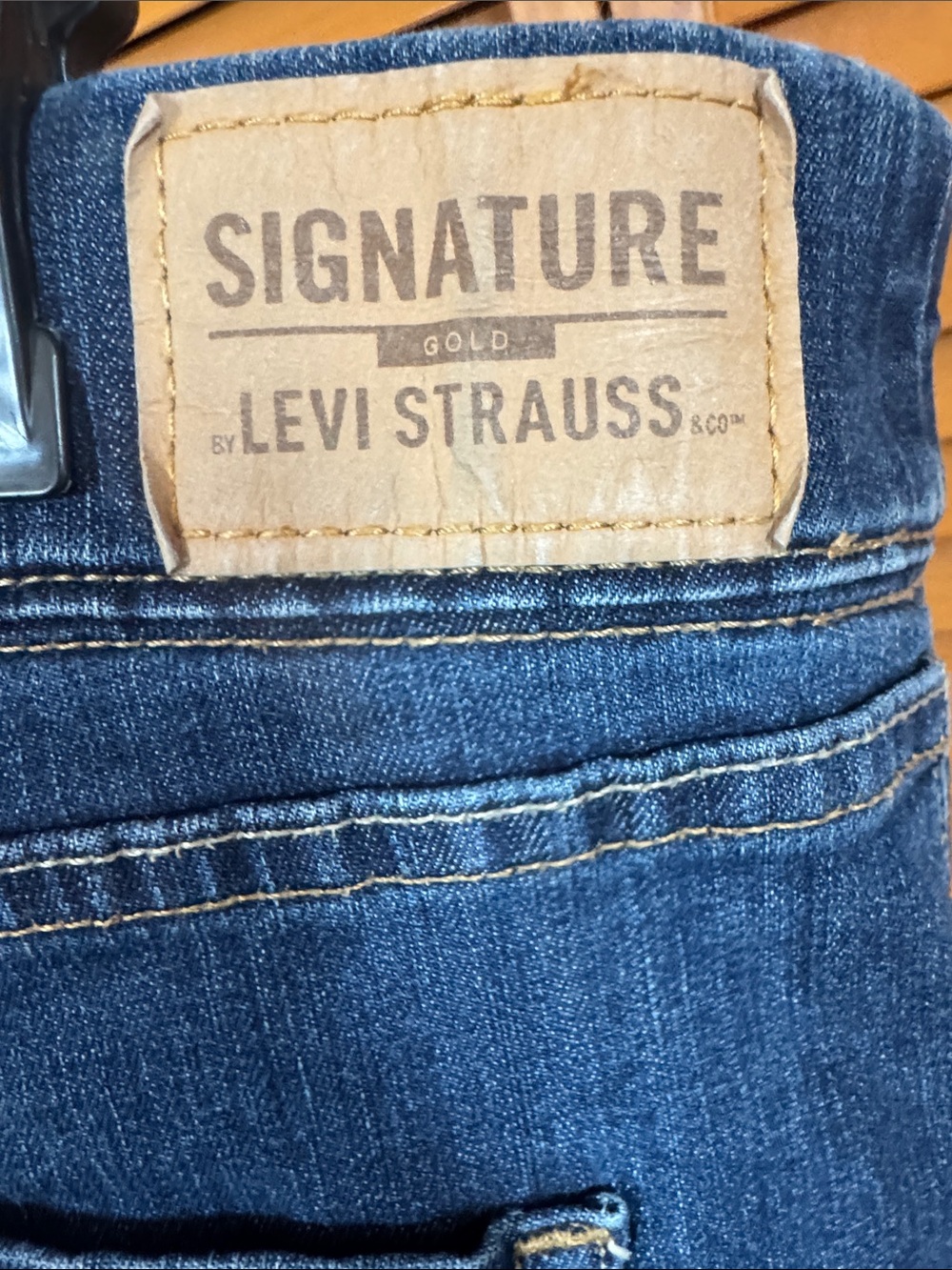Signature by Levi Strauss Dark Blue Denim Jean Shorts - Picture 3 of 6